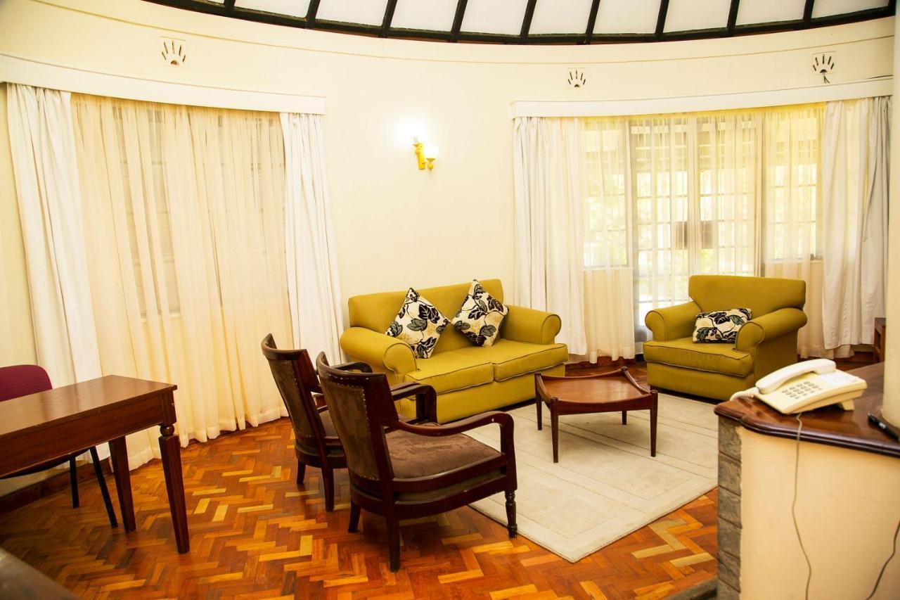 Thayu Farm Hotel Limuru ภายนอก รูปภาพ